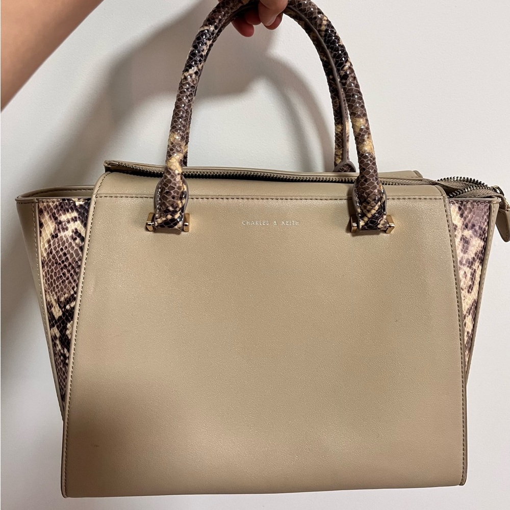 Charles and Keith women handle beigeTote bag